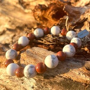 10mm Howlite / 8mm Gold Stone